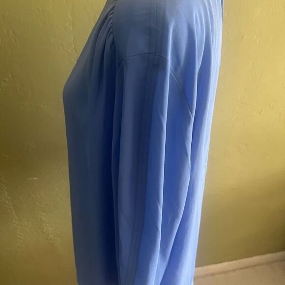The Limited Sky Blue Top - Picture 2 of 6